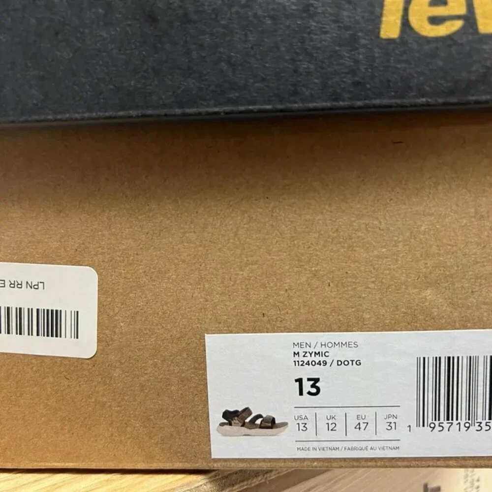 Teva Mens Zymic Sandal Size 13 M